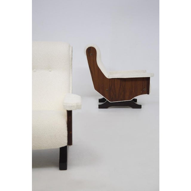 Set of Vintage Italian Walnut Wood and Boucle Armchairs, 1960 For Sale - Image 12 of 13