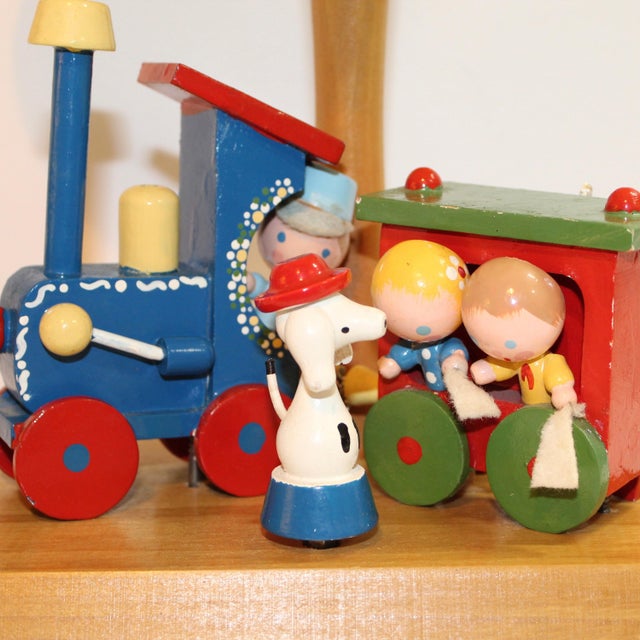 1970s Train Lamp With Music Box and Nightlight | Nursery Originals Inc. For Sale - Image 4 of 8