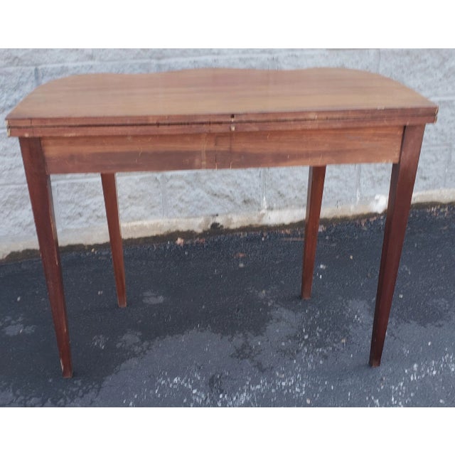 1920s Federal Style Satinwood Inlaid Flame Mahogany Serpentine Card Table For Sale - Image 9 of 10