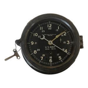 Authentic Wwii Chelsea Clock Co. u.s. Navy Deck Clock in Original Bakelite Case With Key