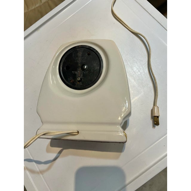 Mid-Century Modern Vintage 1940 Deer Mantle Clock Genuine Howell Co. China 22 Kt. Gold For Sale - Image 3 of 6