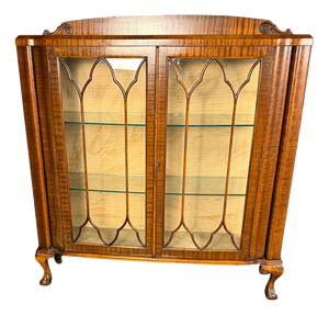 English Art Deco Display Cabinet in Figured Walnut, 1930