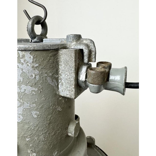 1960s Industrial Grey Cast Aluminium Pendant Light, 1960s For Sale - Image 5 of 18