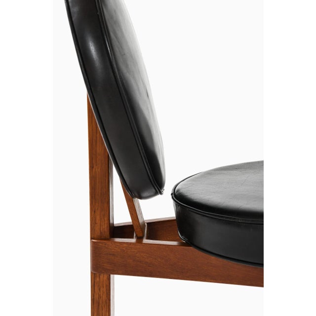 Set of Danish Easy Chair with Stool by Bent Møller Jepsen for Sitamo Møbler For Sale - Image 4 of 8