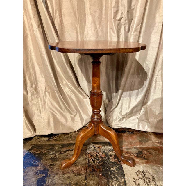 Queen Anne Style Tea Table For Sale - Image 4 of 6