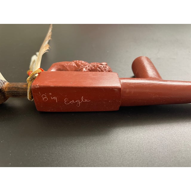 Wood Chippewa Native Indian Catlinite Buffalo Effigy Pipe by Bill Bryan "Big Eagle" For Sale - Image 7 of 12