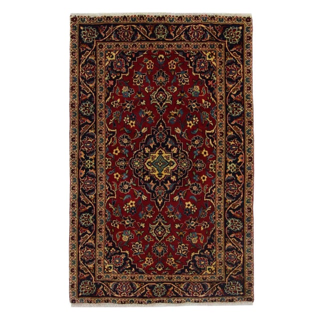 Middle Eastern Rug in Wool For Sale - Image 6 of 6