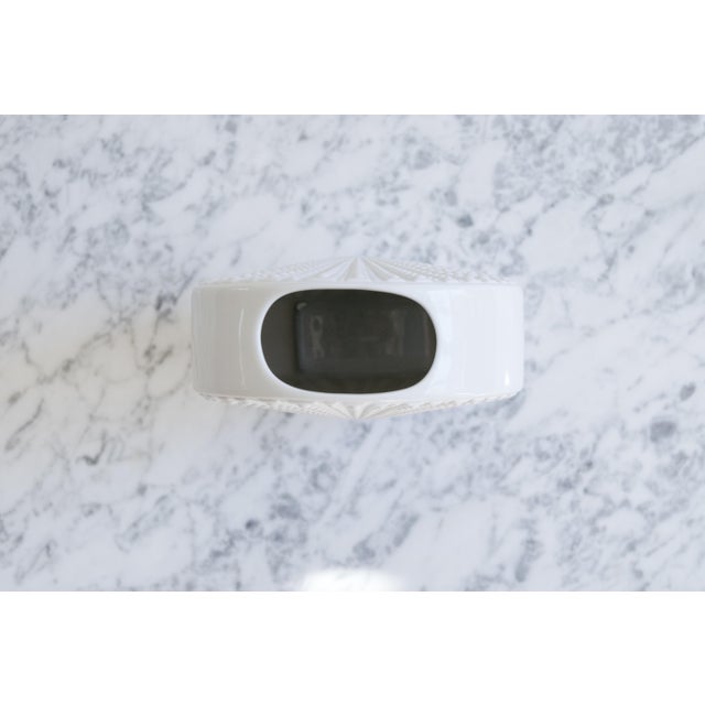 Mid-Century Modern Heinrich Germany Matte & Glazed White Porcelain Op Art Vase For Sale - Image 9 of 13