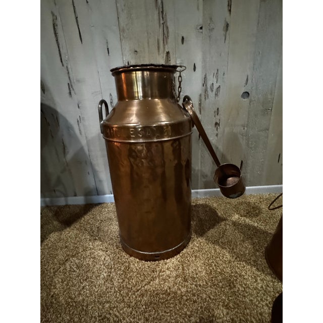 Farmhouse Vintage Copper Dairy Vessel Collection, 5-Piece Decorative Farmhouse Set For Sale - Image 3 of 12