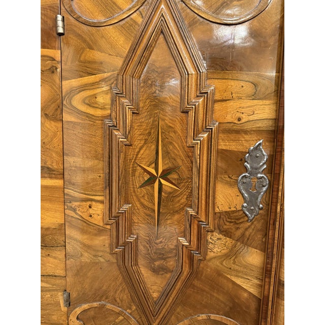 Wood Baroque Chest of Drawers in Oak and Walnut Marquetry, Germany, 1780s For Sale - Image 7 of 8