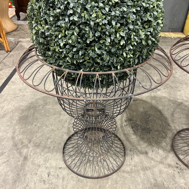 Pair of Extra Large Scale French Wire Garden Urns For Sale In New York - Image 6 of 7