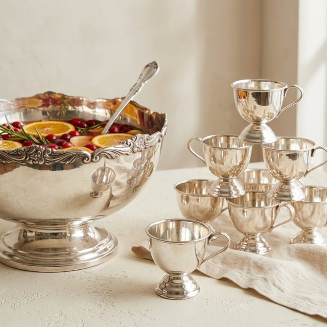Upon us are the Holidays and this lovely set is truly about to impress and delight at your Holiday party and added events...