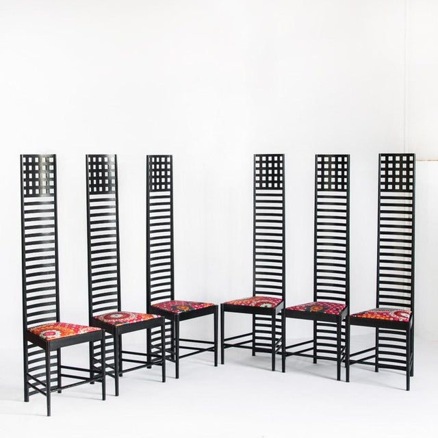 Two chairs have the Cassina stamp and two lack it. According to its former owner, the entire series was bought in the same...