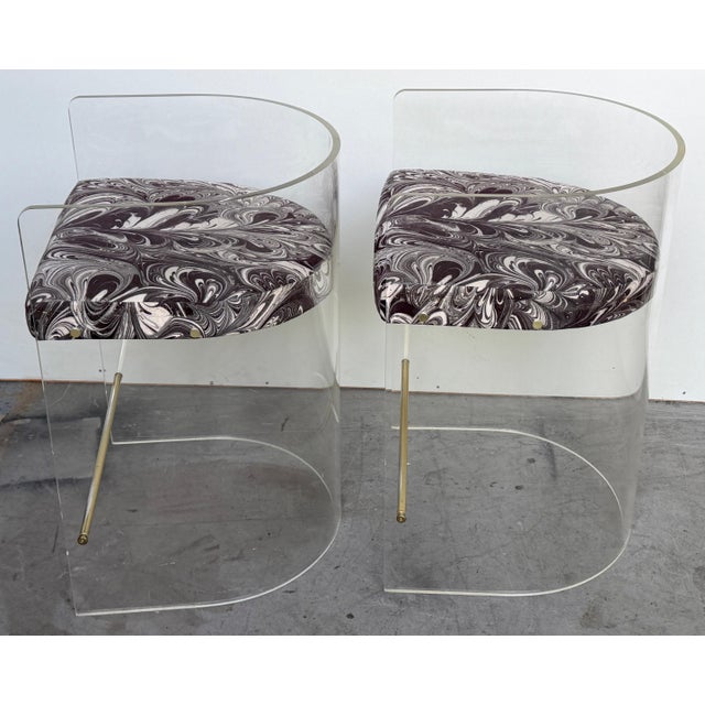 Pair Charles Hollis Jones (Attrib.) Lucite Barrel-Back Counter Counter Chairs For Sale - Image 14 of 18