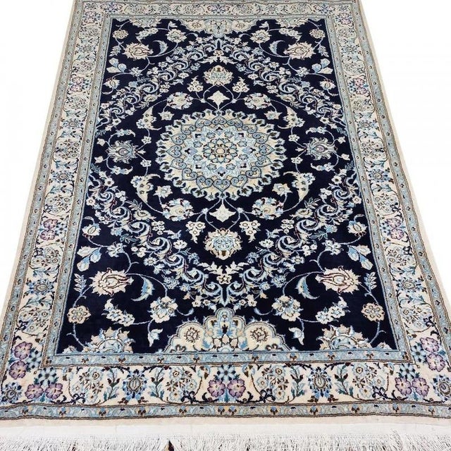 Nain Rug in Silk and Hand-Knotted Wool For Sale - Image 4 of 4