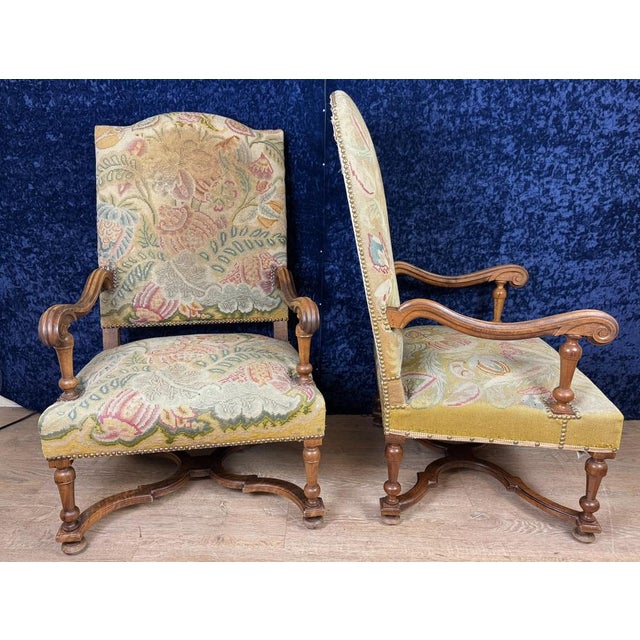 Set of Louis III Armchairs in Walnut, 1850s For Sale - Image 5 of 11