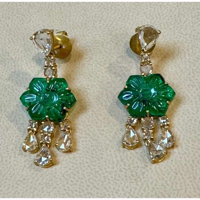 Gemstone 12Ct Carved Emerald & 5 Ct Rose Diamond Dangling Post Earrings 22 Kt Yellow Gold For Sale - Image 7 of 18