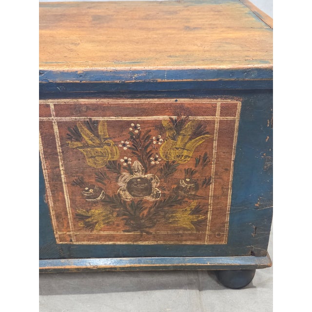 Antique 19th Century German or Austrian Original Blue Painted Pine Blanket Chest For Sale In Denver - Image 6 of 17