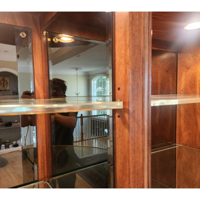 1980s Three-Piece Display Cabinet Attributed to Hickory Tavern For Sale In Washington DC - Image 6 of 11