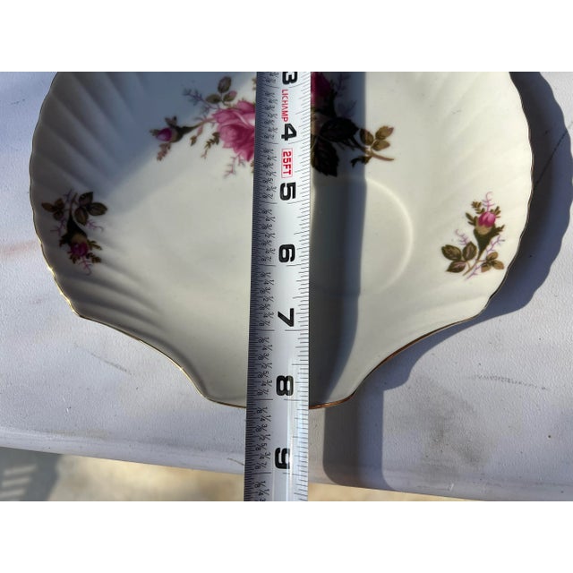 1950s Shell and Rose Teacups Set- 6 Pieces For Sale - Image 4 of 6