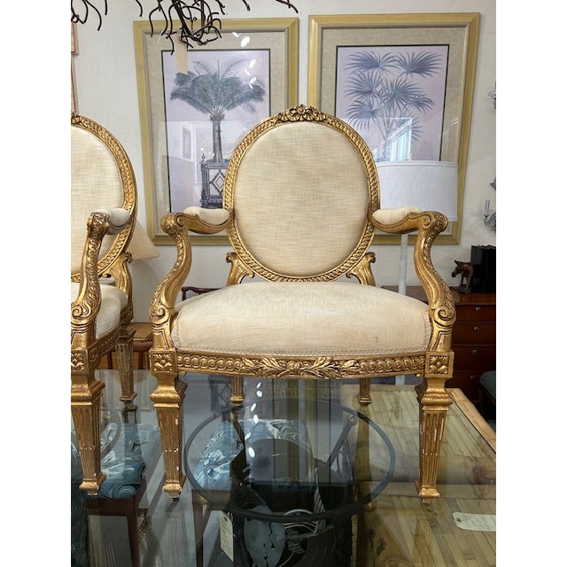 Traditional 20th Century Italian Wood Carved Gold Gilt Oval Armchairs, a Pair For Sale - Image 3 of 12