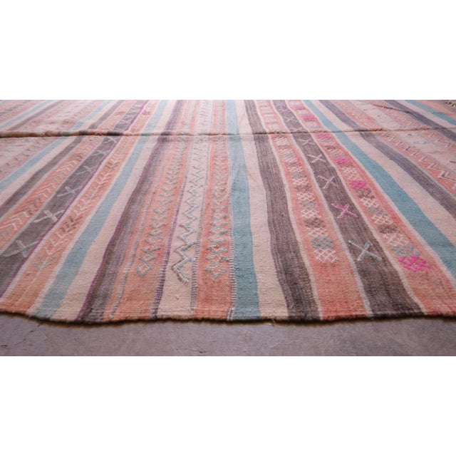 1980s Ethnic Pink Berber Moroccan 6x12 Ft Kilim For Sale In Cleveland - Image 6 of 10