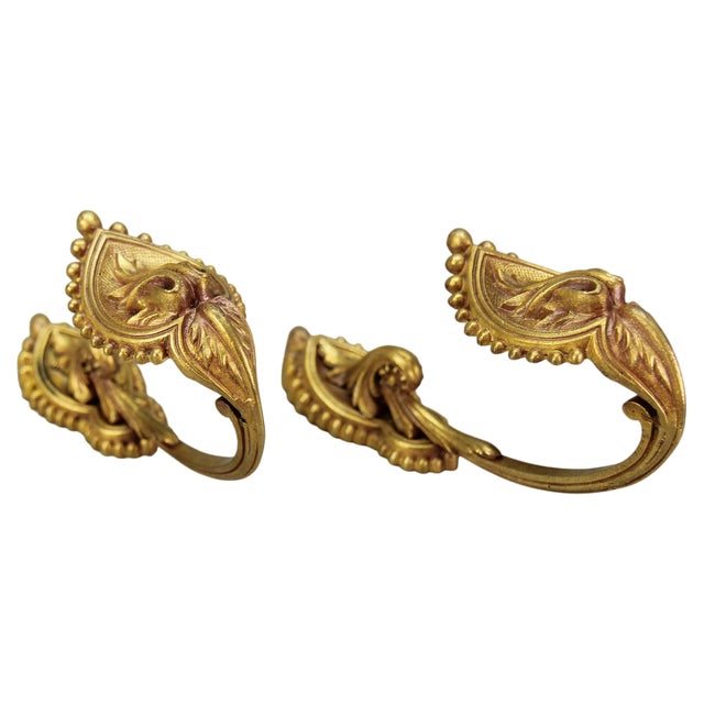 Early 20th Century French Bronze Curtain Tiebacks, 1890s, Set of 2 For Sale