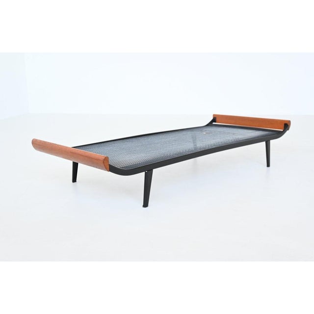 Dutch Cleopatra Daybed in White Fabric by Dick Cordemeijer for Auping, 1954 For Sale - Image 17 of 18