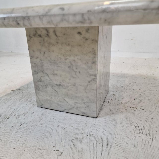 Italian Carrara Marble Coffee Table, 1980s For Sale - Image 11 of 17
