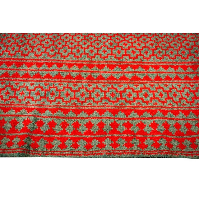 1950s Small Green Red Modern Geometric Cotton Vintage Textile Knotted Ziloo Rug For Sale - Image 4 of 8