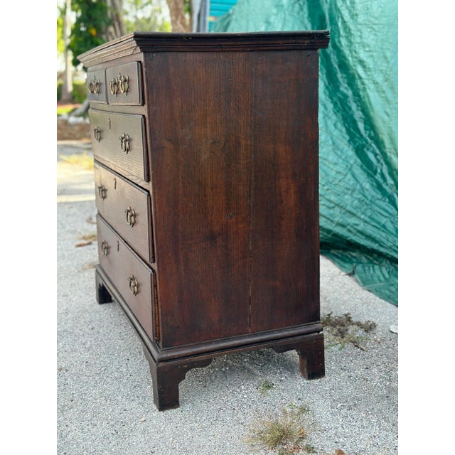 English 18th Century English Oak Chest of Drawers For Sale - Image 3 of 11