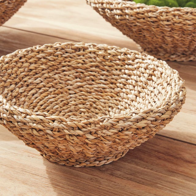 Traditional Seagrass Shallow Tapered Baskets, Set Of 3 For Sale - Image 3 of 5