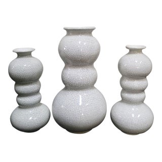 1960s Raymor Trio of Mid-Century White Crackle-Glazed Ceramic Vases For Sale