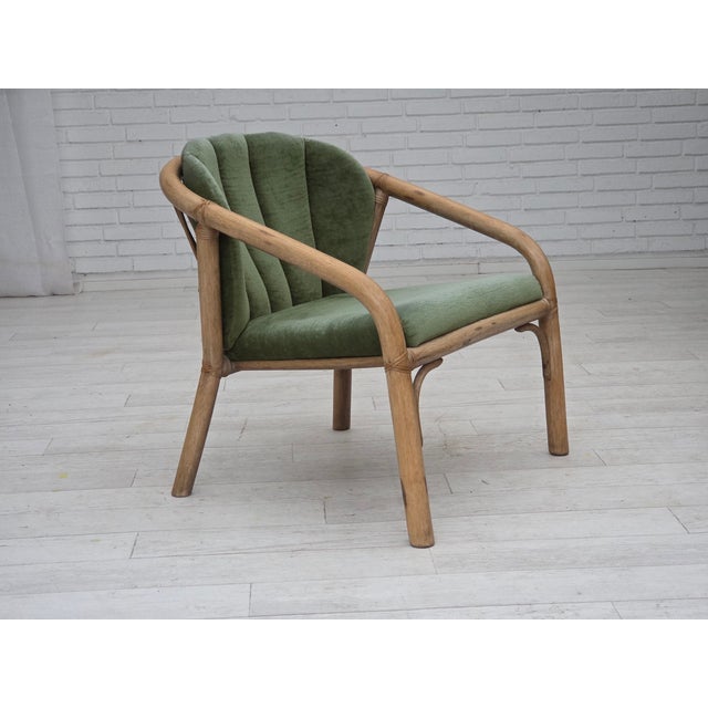 1970s Scandinavian Lounge Chairs in Green Furniture Velour and Rattan, 1970s, Set of 2 For Sale - Image 5 of 18