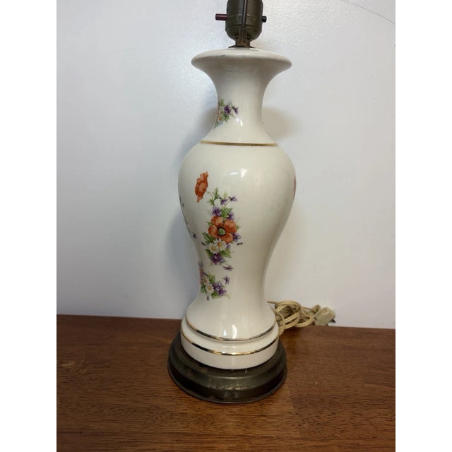 Mid-Century Modern Vintage Mid Century Floral Porcelain Table Lamp Brass Base 1950s 1960s MCM For Sale - Image 3 of 18