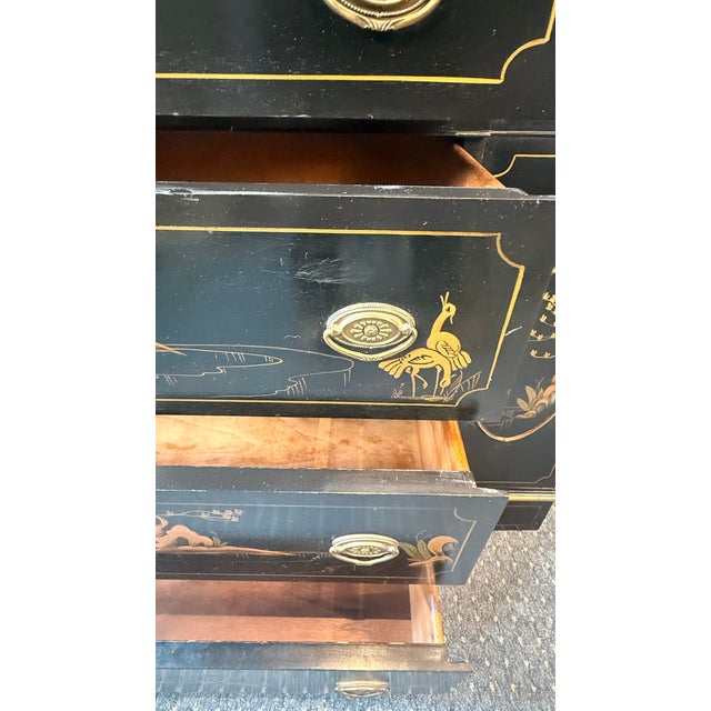 1970s Chinoiserie Black Lacquer Breakfront Cabinet by Union National For Sale - Image 11 of 12