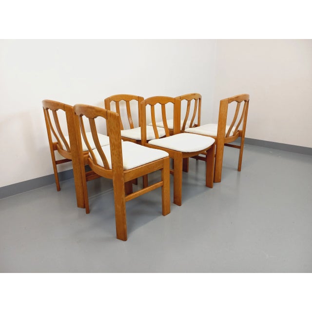 Vintage Chairs in Elm Wood and Bouclé Fabric, 1960s, Set of 6 For Sale - Image 12 of 18