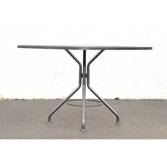 2010s 'Metro' Wrought Iron Outdoor Dining Table & Four Chairs Patio Set Attributed to Woodard - Set of 5 For Sale - Image 12 of 13