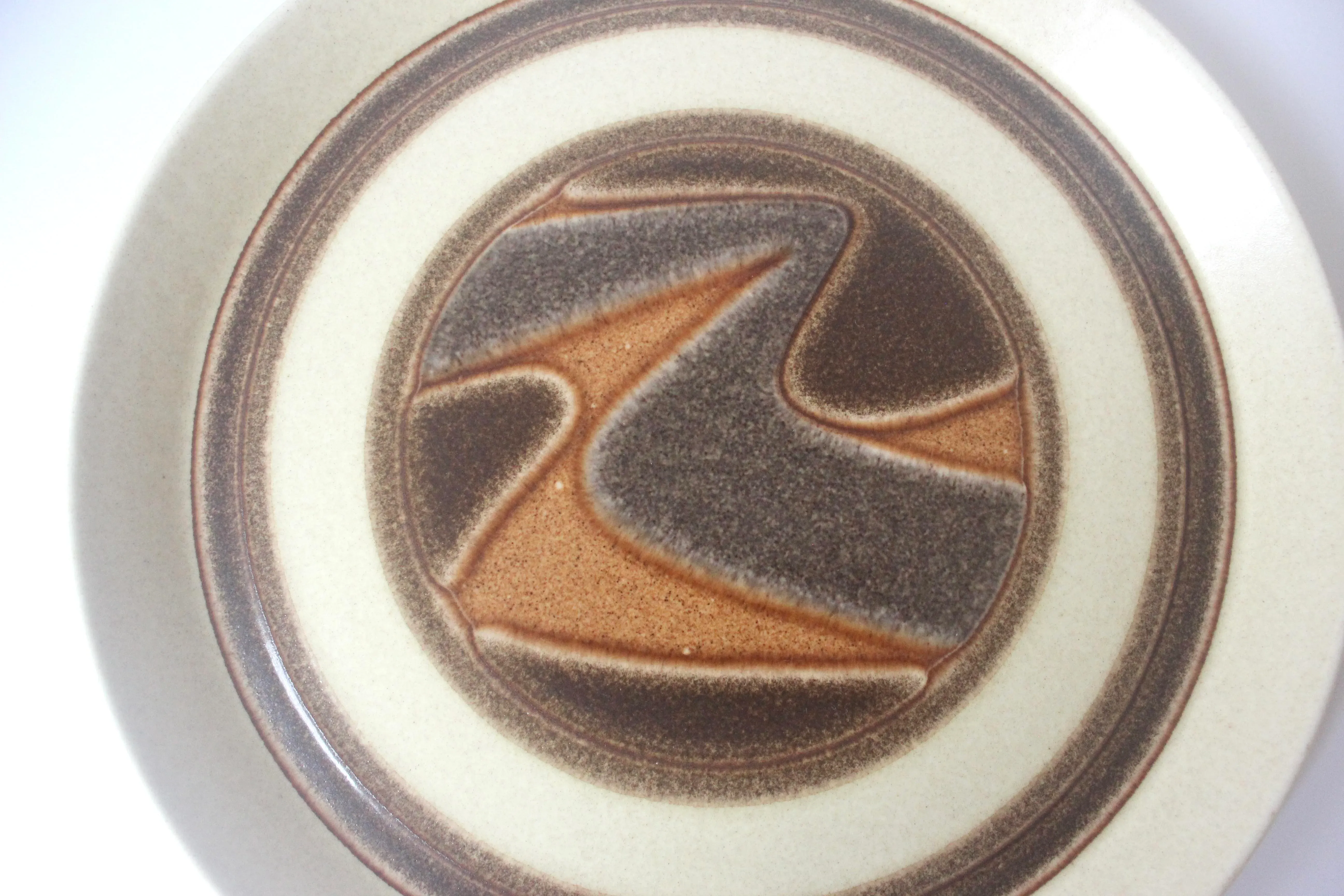 1970s One Crown Lynn Platter New Zealand Earthstone Landscape D625