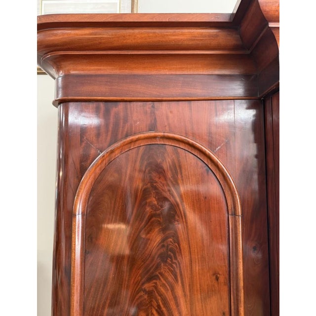 19th Century Flamed Mahogany Triple Wardrobe With Center Mirror & Fitted Interior For Sale - Image 14 of 18