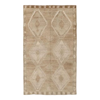 Galerie Shabab Collection Mid-20th Century Turkish Anatolian Gallery Carpet For Sale