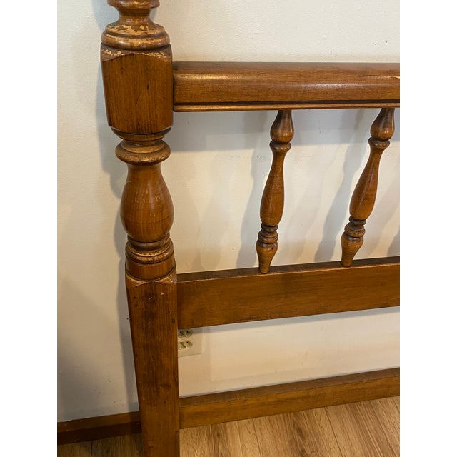 1950s HeyWood Wakefield King Headboard For Sale In New York - Image 6 of 10