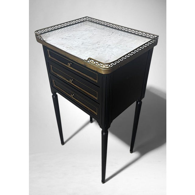 Wood Late 19th Century Napoleon III Style French Night Stand in Black Lacquered Wood and Carrara Marble For Sale - Image 7 of 18