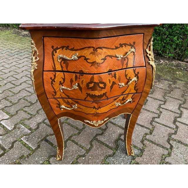1960s 1960s French Louis XVI Mahogany Bronze Commode - 1 Pc For Sale - Image 5 of 14