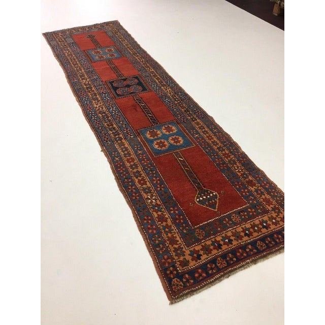 Middle Eastern Rug in Wool For Sale - Image 3 of 11
