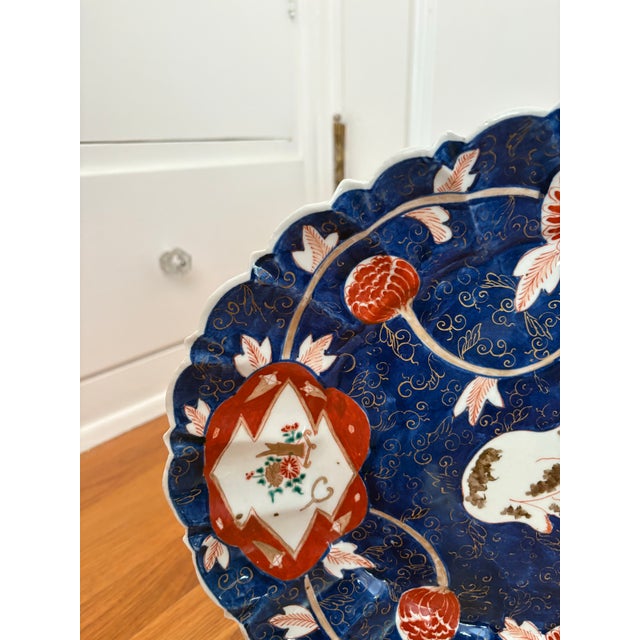 Blue Late 19th Century Meiji Period Large Imari Platter With a Cat For Sale - Image 8 of 12