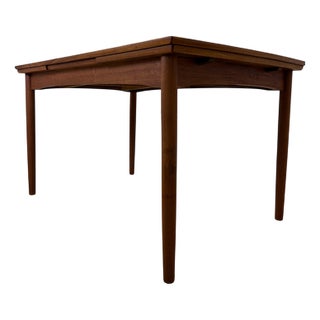Danish Extendable Teak Dining Table For Sale