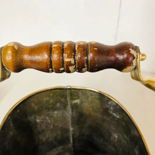 Metal 1970s Footed Hammered Brass Container With Lions Head Handle Mounts For Sale - Image 7 of 8