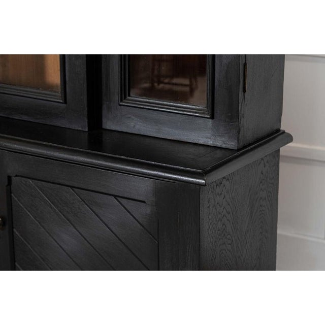 Large 19th Century English Ebonised Oak Glazed Bookcase, 1880s For Sale - Image 10 of 17