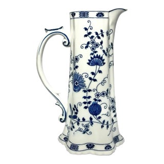 1980s Seymour Mann, Vienna Woods “Blue Onion” Porcelain Pitcher Jug For Sale